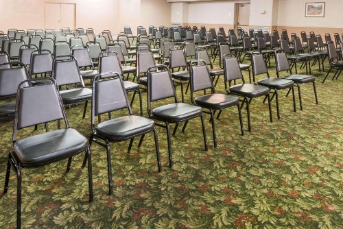 Columbus Grand Hotel & Banquet Center - image 14