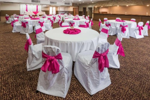 Columbus Grand Hotel & Banquet Center - image 29
