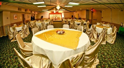Columbus Grand Hotel & Banquet Center - image 6