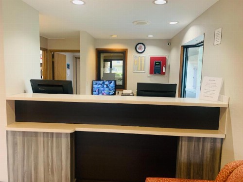 Rodeway Inn - image 25