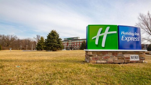 Four Points by Sheraton Columbus Airport - image 4