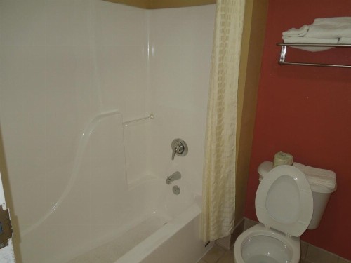 Kozy Inn - image 5