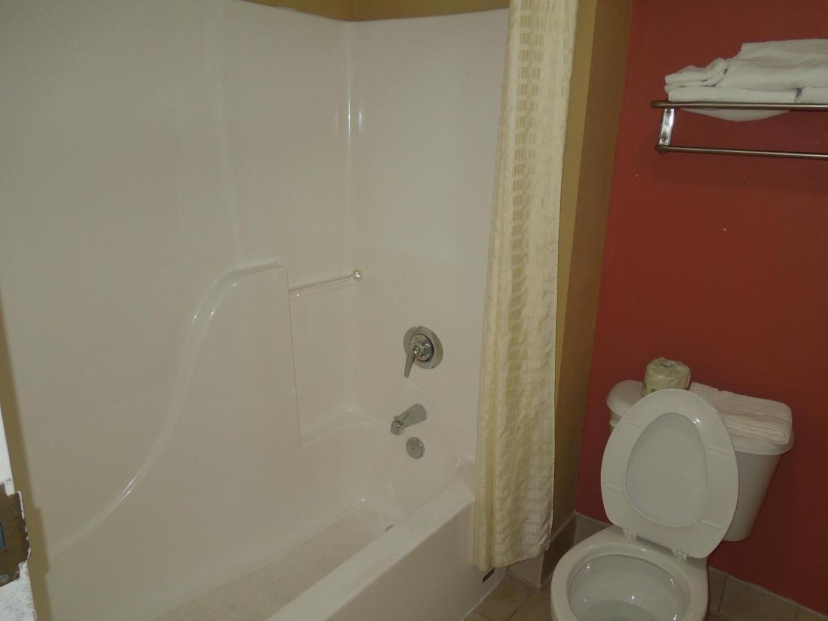 Kozy Inn - image 5
