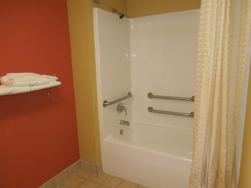 Kozy Inn - image 6