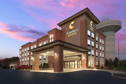Comfort Suites East Broad at 270 - image 29