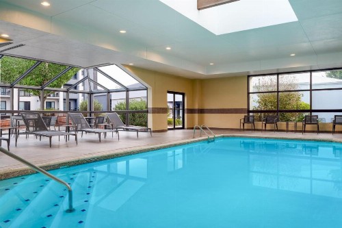 Courtyard Columbus Worthington - image 40