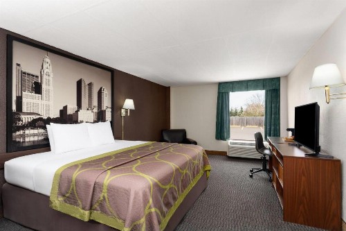 Super 8 by Wyndham Columbus - image 10