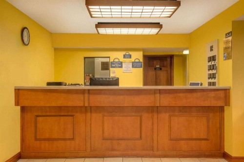 Days Inn by Wyndham Columbus Fairgrounds - image 26