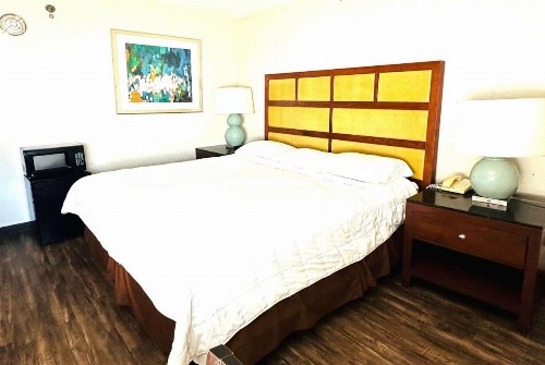 Baymont Inn and Suites by Wyndham Columbus / Near OSU - image 30