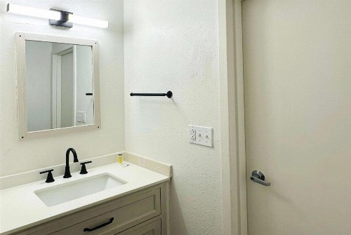 Baymont Inn and Suites by Wyndham Columbus / Near OSU - image 31