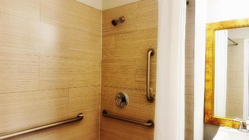 Baymont Inn and Suites by Wyndham Columbus / Near OSU - image 33