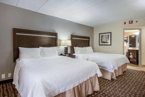 Hampton Inn West - image 23