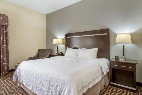 Hampton Inn West - image 25