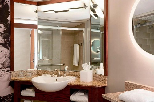 Renaissance Columbus Downtown Hotel - image 15
