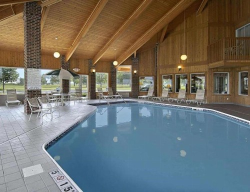 Baymont by Wyndham Columbus/Rickenbacker - image 11