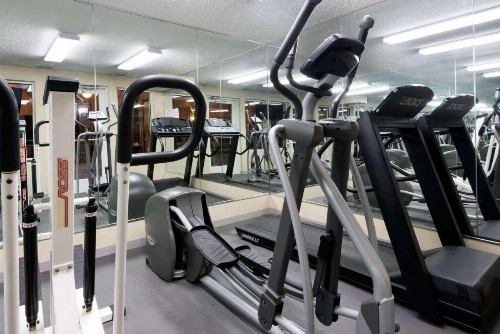 Baymont by Wyndham Columbus/Rickenbacker - image 6