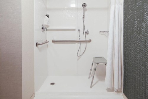 Fairfield Inn & Suites Columbus OSU - image 12