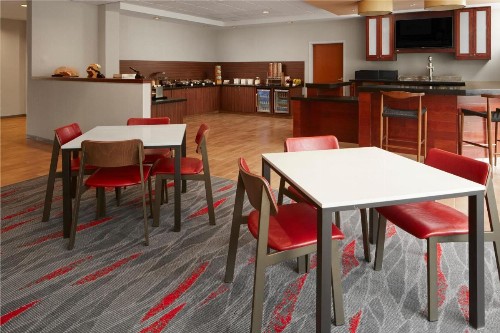 Fairfield Inn & Suites Columbus OSU - image 18