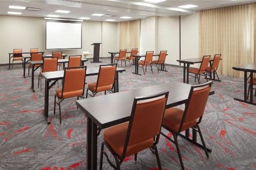 Fairfield Inn & Suites Columbus OSU - image 25