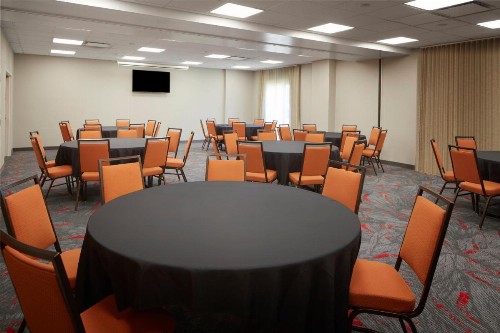 Fairfield Inn & Suites Columbus OSU - image 5