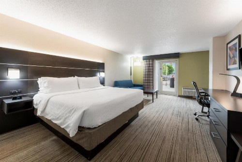 Holiday Inn Express - Columbus Downtown an IHG Hotel - image 25