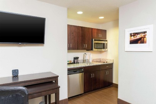 Homewood Suites by Hilton Columbus/Polaris - image 23