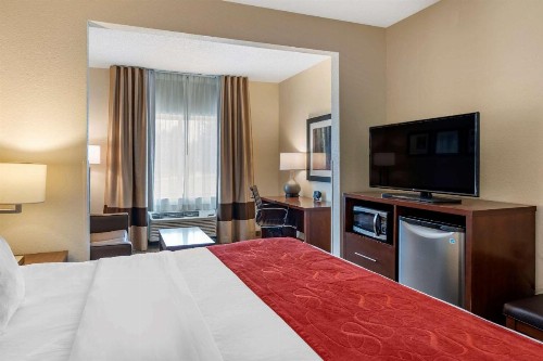 Comfort Suites Columbus West - Hilliard - image 21