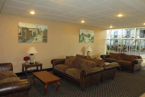 Days Inn by Wyndham Columbus Airport - image 29