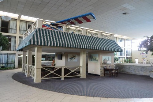Days Inn by Wyndham Columbus Airport - image 34
