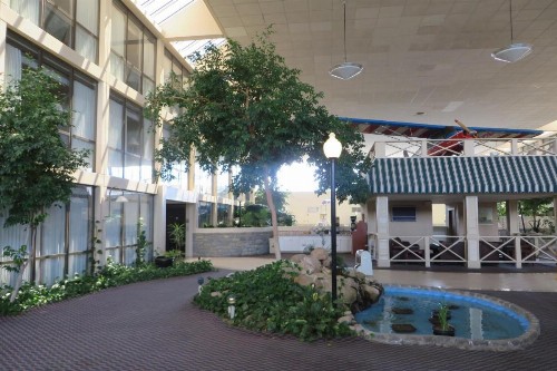 Days Inn by Wyndham Columbus Airport - image 35