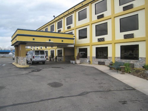 Days Inn by Wyndham Columbus Airport - image 42