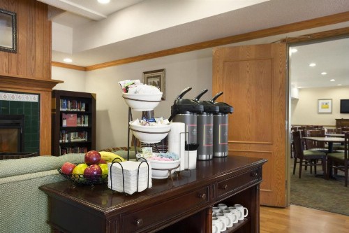Country Inn & Suites by Radisson Columbus Airport OH - image 14