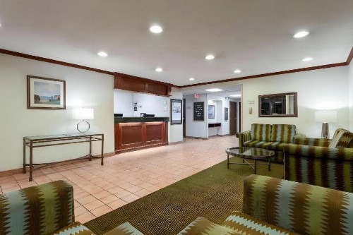 Norwood Inn & Suites Columbus - image 6
