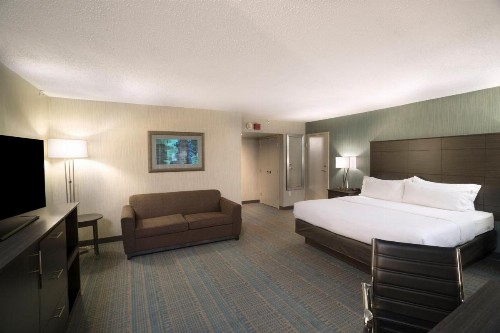 Holiday Inn Columbus Downtown - Capitol Square an IHG Hotel - image 26
