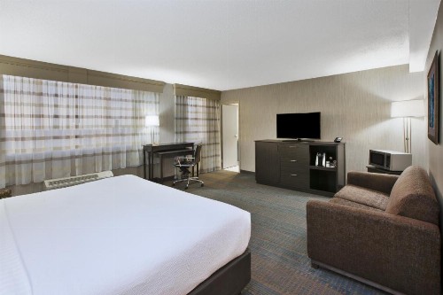 Holiday Inn Columbus Downtown - Capitol Square an IHG Hotel - image 42