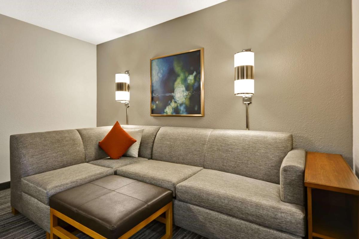 Hyatt Place Columbus Worthington - image 4
