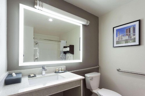 La Quinta by Wyndham Columbus West - Hilliard - image 27