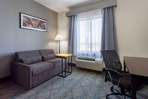 La Quinta by Wyndham Columbus West - Hilliard - image 32