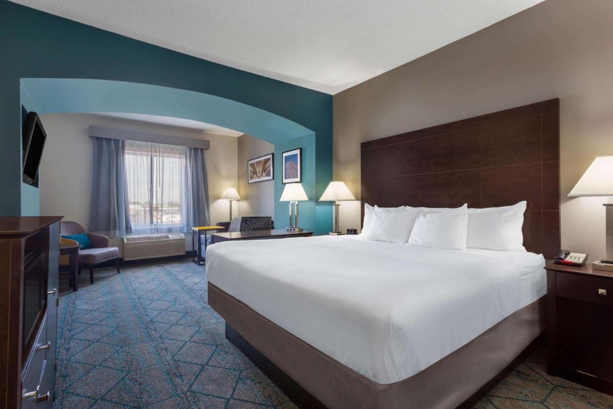 La Quinta by Wyndham Columbus West - Hilliard - image 6