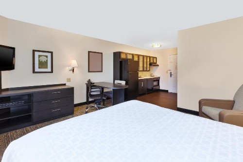 Candlewood Suites Polaris an IHG Hotel - image 11