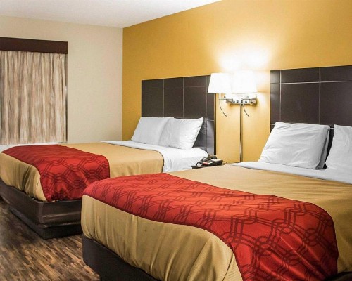 Econo Lodge Columbus - image 21