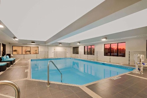 Hawthorn Suites by Wyndham Columbus West - image 2
