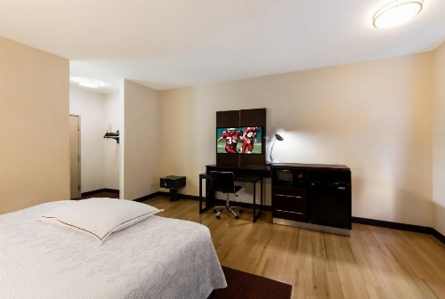 Red Roof Inn PLUS+ Columbus Downtown - Convention Center - image 34