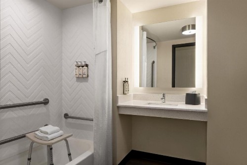 Holiday Inn Columbus-Hilliard an IHG Hotel - image 27