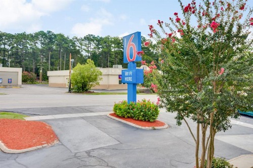 Motel 6-Columbus OH - West - image 3