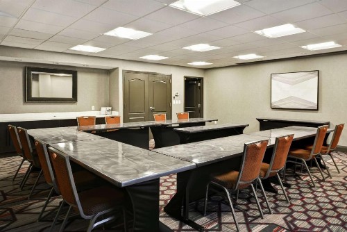 Hampton Inn & Suites Columbus-Easton Area - image 37