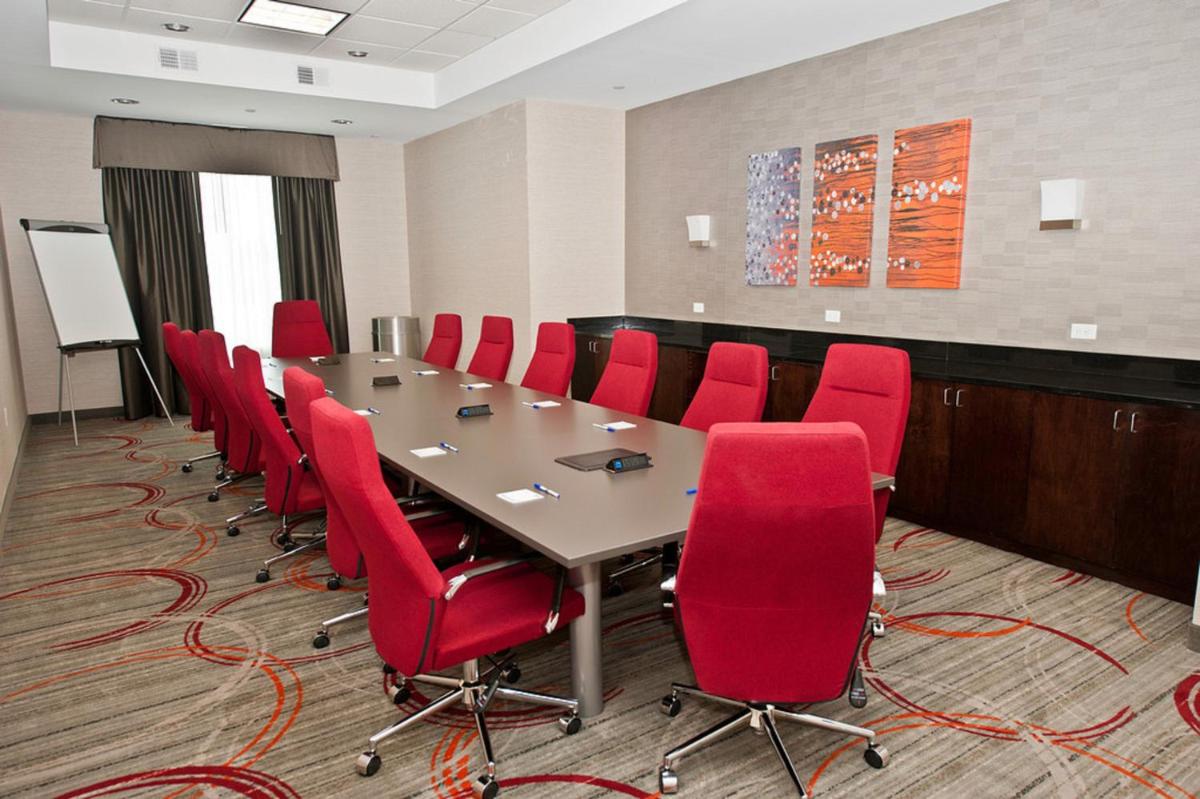 Holiday Inn Express & Suites Columbus - Easton Area an IHG Hotel - image 2