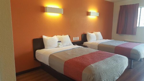 Motel 6-Columbus OH - OSU - image 11