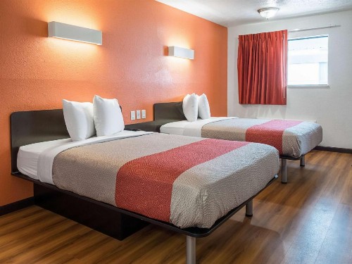 Motel 6-Columbus OH - OSU - image 22