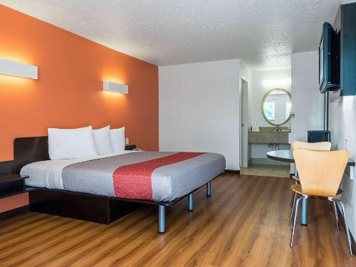 Motel 6-Columbus OH - OSU - image 27
